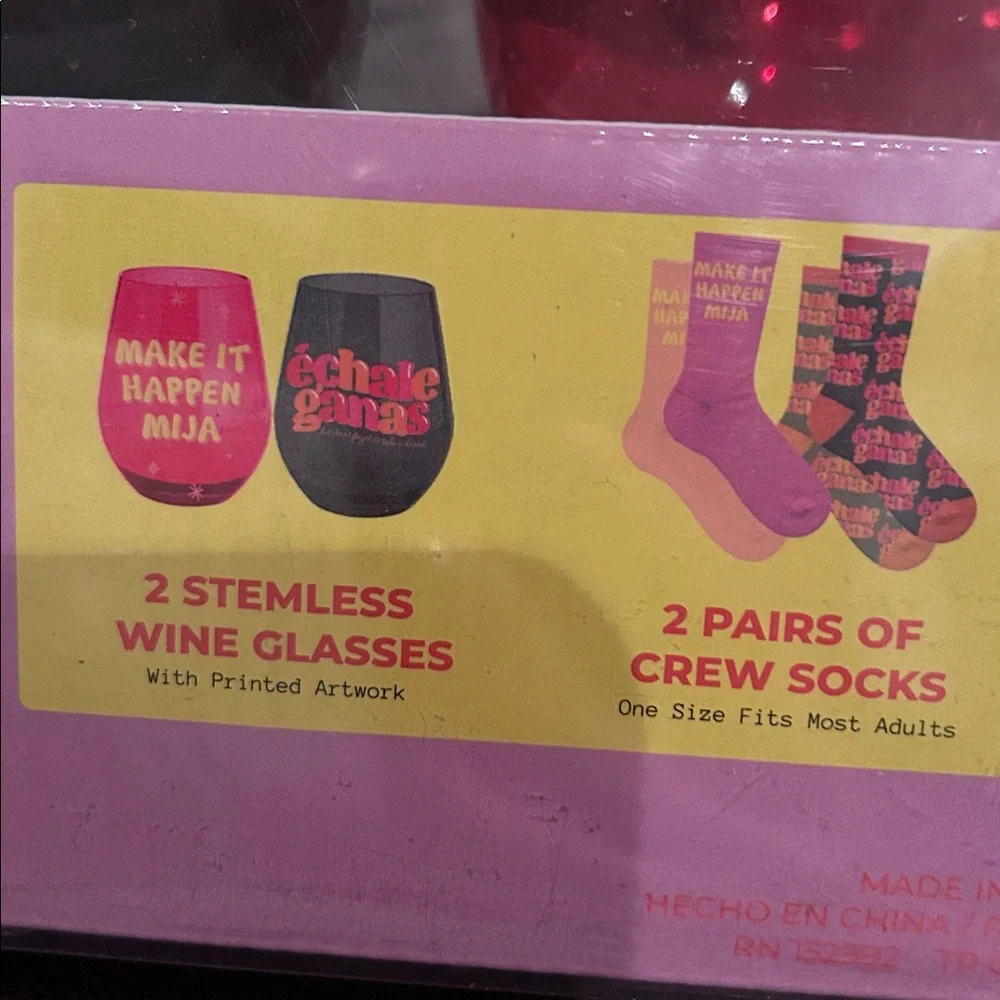 Quiero Prints Echale Ganas Stemless Wine Glass & Sock Gift Set NEW